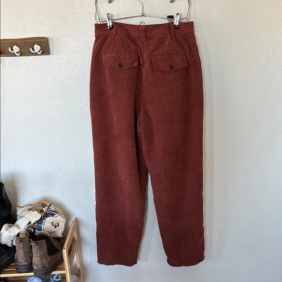 Madewell Corduroy High-Rise Tapered Pants, Size 8, Dusty Redwood - Picture 9 of 13